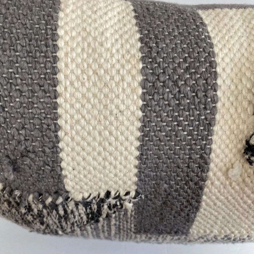 KIRKLANDS Pillow Grey/Ivory Geo W/Corner